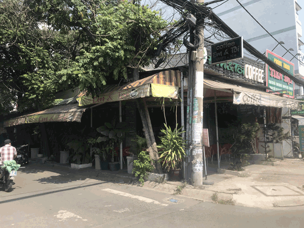 Sang quán cafe ngay góc ngã 3 quận Bình Tân