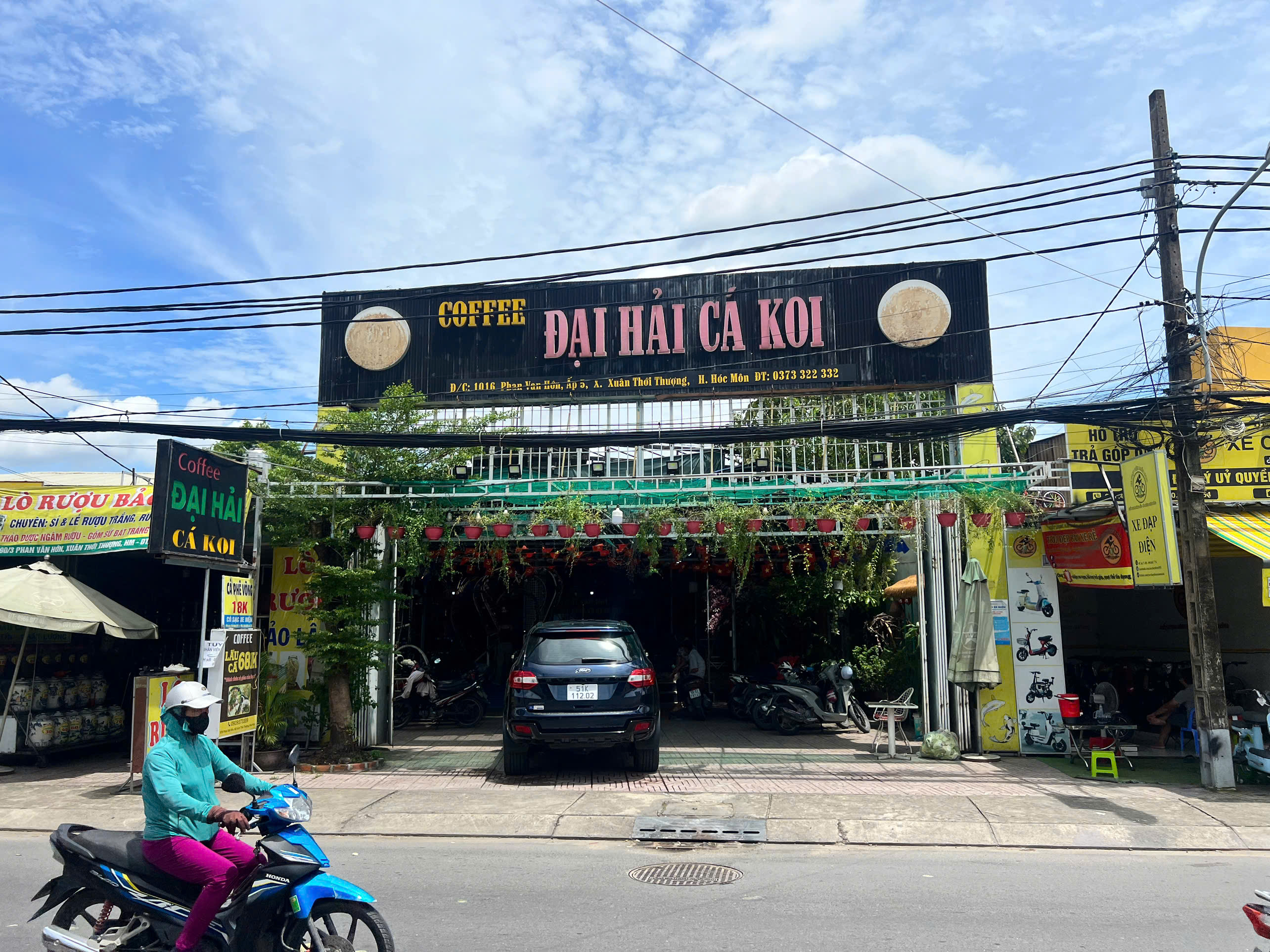 Sang quán cà phê mặt bằng lớn tại Xuân Thới Thượng, Hóc Môn