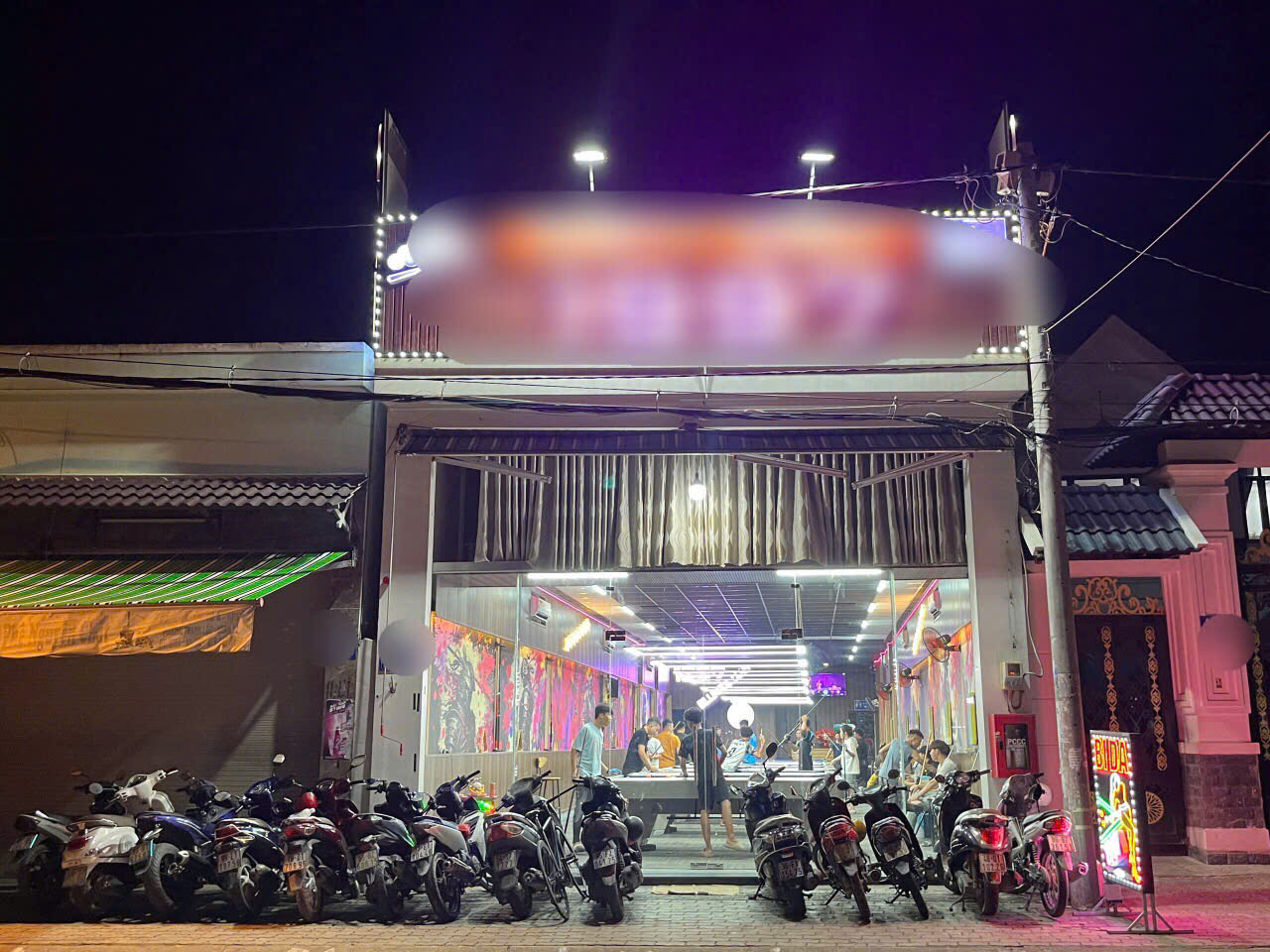 Sang clb bida mặt tiền Quận 12 gần ngã tư ga , cách ngả tư ga 400m 