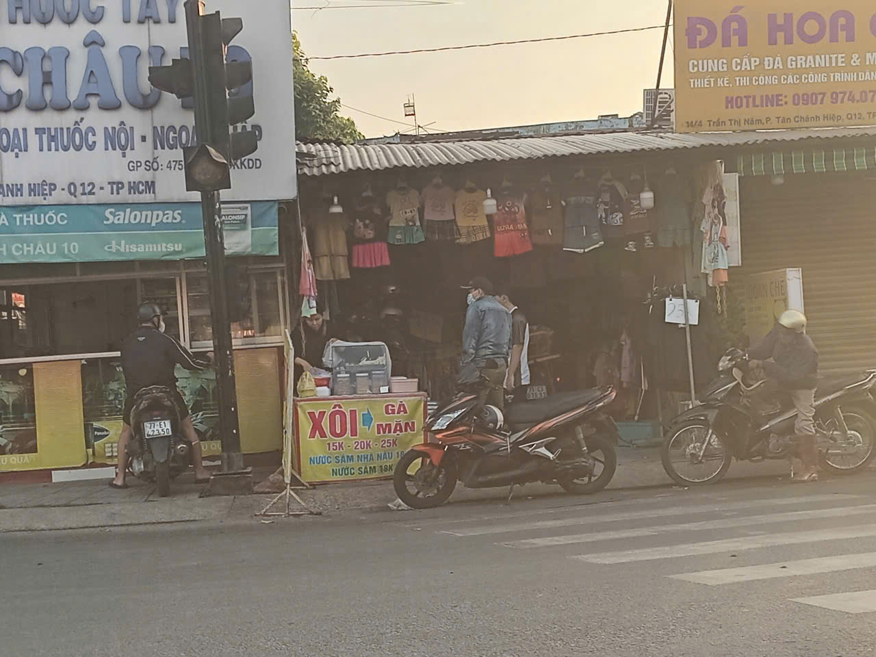 Em cần chuyển trường cho con về bình dương nên cần sang quán xôi và quần áo giá 35 triệu