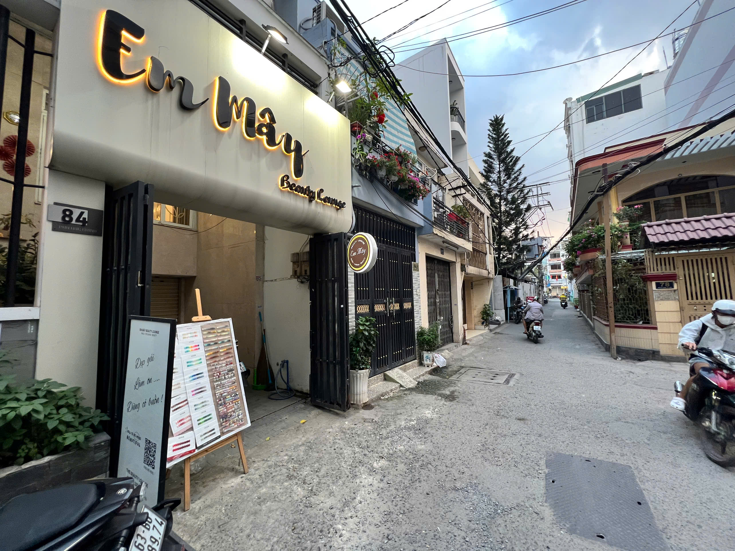 Chính chủ cần sang lại quán spa mặt tiền rẻ đẹp Quận Bình Thạnh 