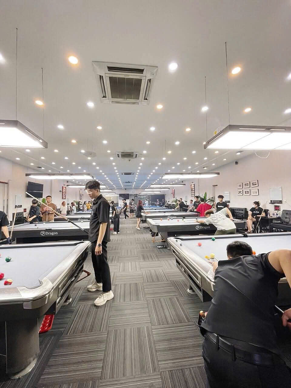 Sang CLB Bida đẹp đông đúc khách ở Tân Phú  